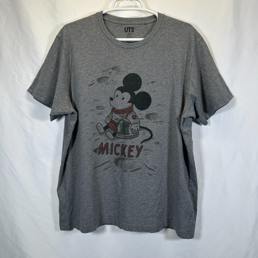 Mickey Mouse Astronaut Disney Space Uniqlo Shirt Mens XL Jeffrey Brown Gray Moon